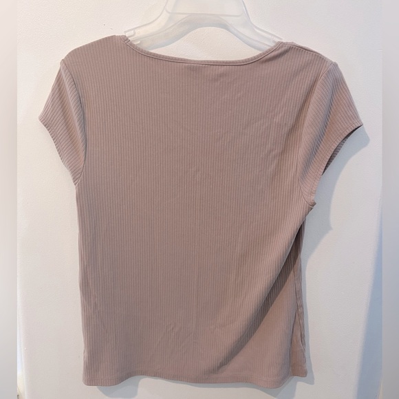 Old Navy Sweetheart Neck Tee - Picture 2 of 4